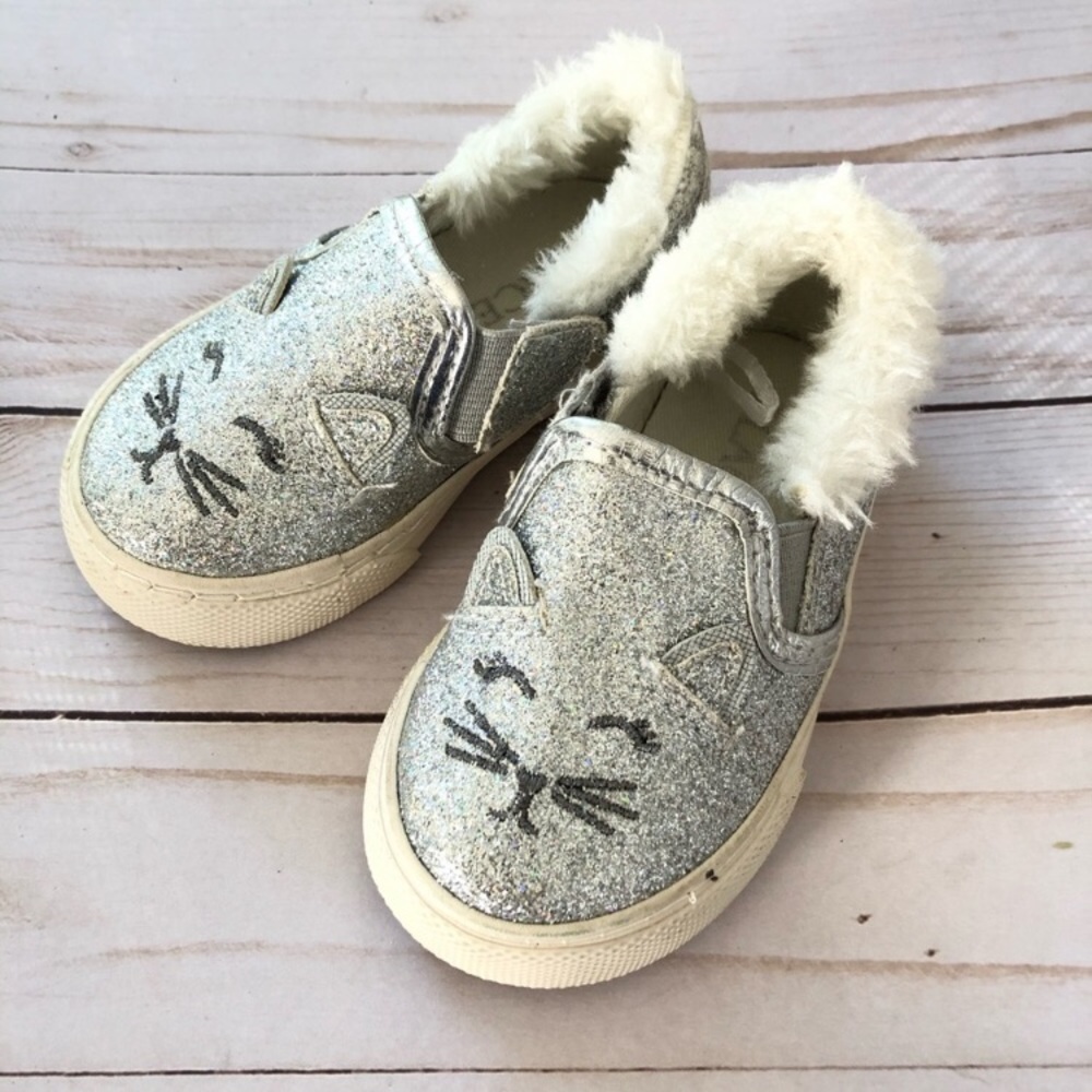 size 4 Place cat shoes